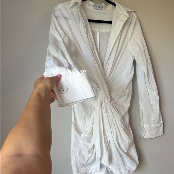 Lioness White Dress (linen feels material) size Small - Picture 7 of 8